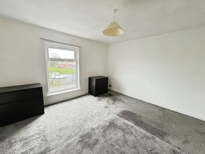 Bedroom- click for photo gallery